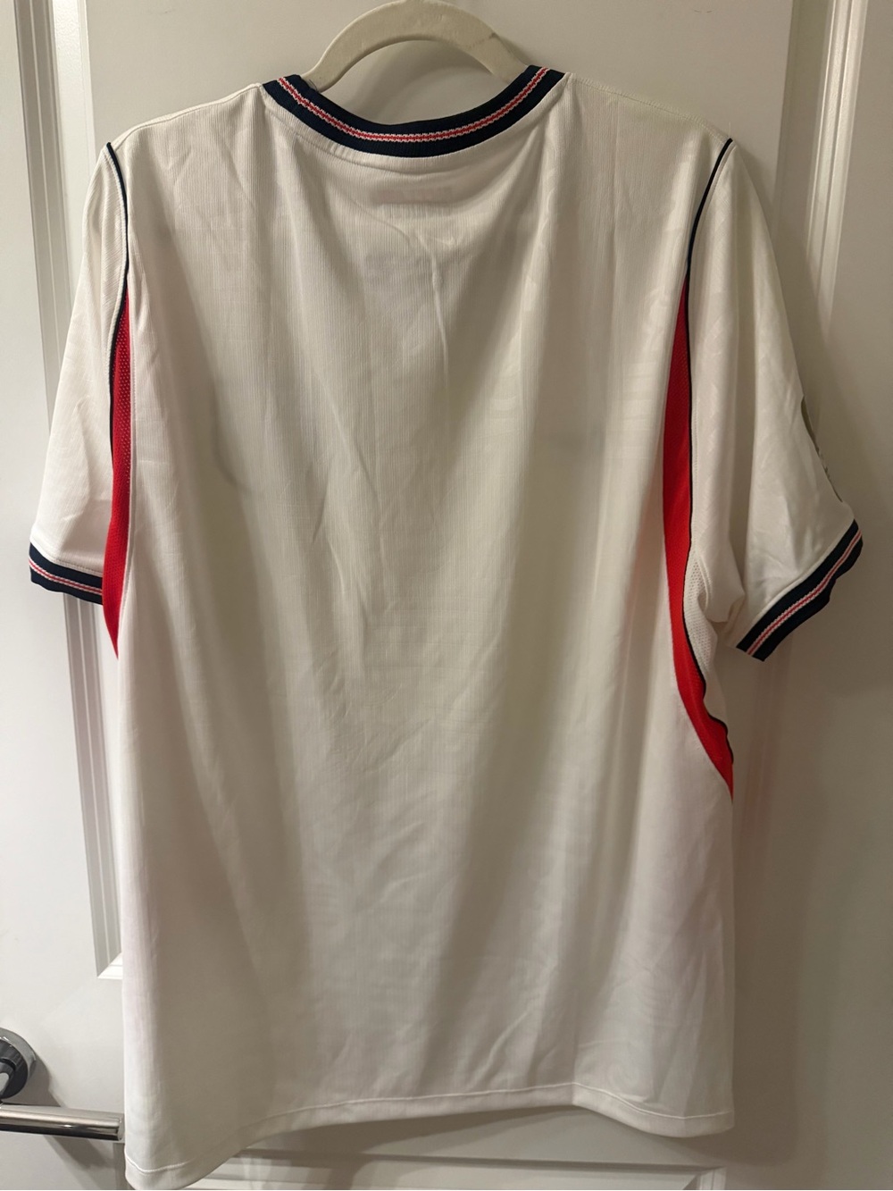 England Home Soccer Jersey - Picture 2 of 4